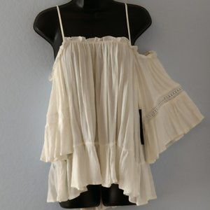 Ruffled Off-Shoulder Blouse (Juniors Large)